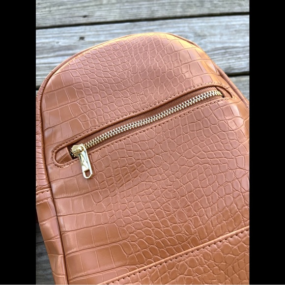 NWT Wild Fable Caramel Brown Crocodile Skin Backpack Purse - Picture 15 of 15